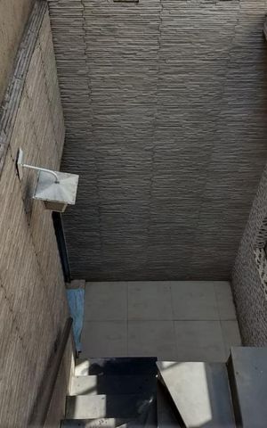 Casa à venda com 360m², 5 quartos e 2 vagas Casa à venda com 360m², 5 quartos e 2 vagasÁrea externa