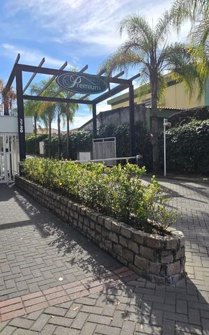 Apartamento à venda com 76m², 2 quartos e 1 vaga Apartamento à venda com 76m², 2 quartos e 1 vagaFachada