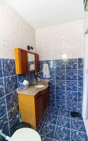 Casa à venda com 480m², 5 quartos e 4 vagas Casa à venda com 480m², 5 quartos e 4 vagasBanheiro da Suíte 4