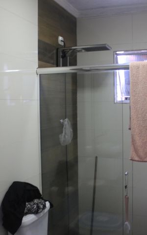 Casa à venda com 185m², 3 quartos e 2 vagasBanheiro da suíte 1