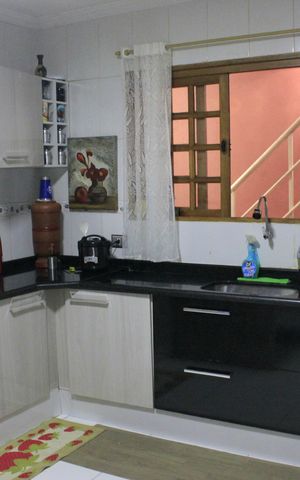 Casa à venda com 185m², 3 quartos e 2 vagasCozinha 1