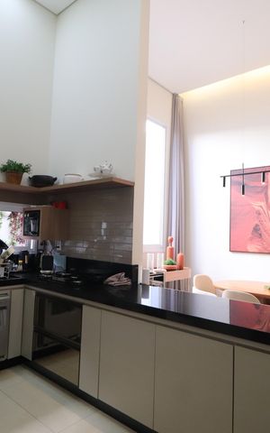 Casa de condomínio para alugar com 200m², 3 quartos e 4 vagasCozinha