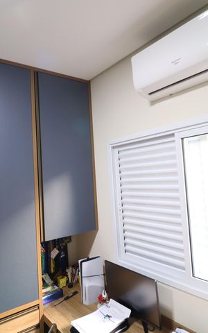Casa de condomínio para alugar com 200m², 3 quartos e 4 vagasSuíte 3
