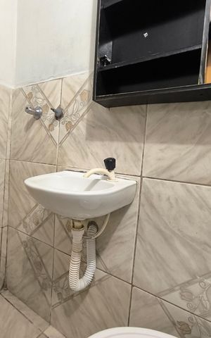 Studio para alugar com 25m², 1 quarto e sem vaga Studio para alugar com 25m², 1 quarto e sem vagaBanheiro social