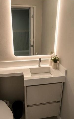 Casa à venda com 195m², 3 quartos e 2 vagasBanheiro