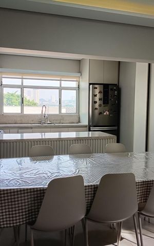 Casa à venda com 195m², 3 quartos e 2 vagasCozinha