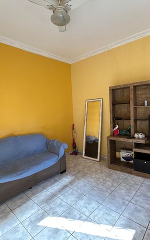 Casa à venda com 70m², 2 quartos e sem vagaSala