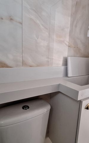 Apartamento à venda com 60m², 2 quartos e 2 vagas Apartamento à venda com 60m², 2 quartos e 2 vagasBanheiro da Suíte