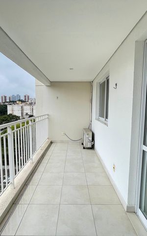 Apartamento à venda com 80m², 2 quartos e 1 vaga Apartamento à venda com 80m², 2 quartos e 1 vagaVaranda