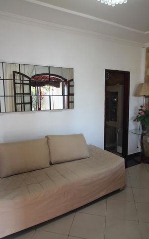 Casa à venda com 290m², 3 quartos e 1 vagaSala