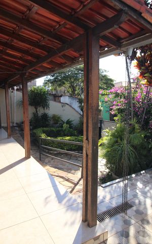 Casa à venda com 290m², 3 quartos e 1 vagaQuintal
