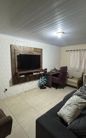 Casa à venda com 144m², 3 quartos e 3 vagas Casa à venda com 144m², 3 quartos e 3 vagasSala