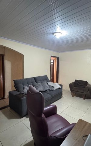 Casa à venda com 144m², 3 quartos e 3 vagas Casa à venda com 144m², 3 quartos e 3 vagasSala