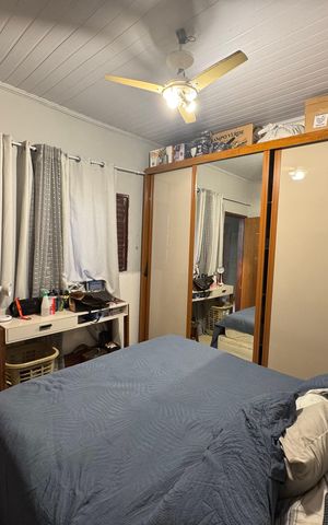 Casa à venda com 144m², 3 quartos e 3 vagas Casa à venda com 144m², 3 quartos e 3 vagasQuarto 1