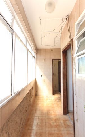 Apartamento para alugar com 145m², 3 quartos e 1 vaga