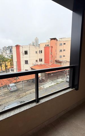 Studio para alugar com 29m², 1 quarto e sem vaga Studio para alugar com 29m², 1 quarto e sem vagaVaranda