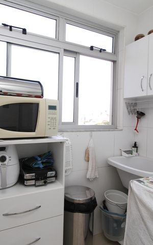Apartamento à venda com 80m², 3 quartos e 2 vagasCozinha