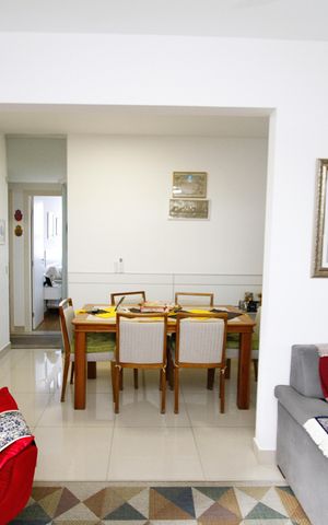 Apartamento à venda com 80m², 3 quartos e 2 vagasSala