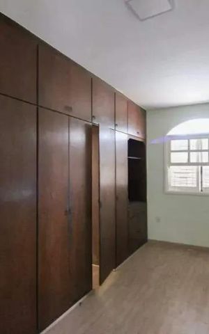Casa para alugar com 198m², 3 quartos e 4 vagasQuarto