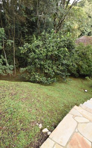 Casa de condomínio à venda com 346m², 4 quartos e 4 vagasÁrea externa
