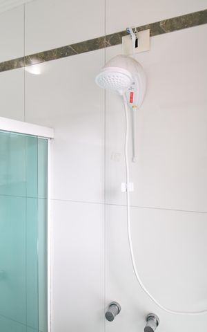 Casa de condomínio à venda com 346m², 4 quartos e 4 vagasBanheiro da Suíte 4