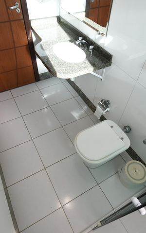 Casa de condomínio à venda com 346m², 4 quartos e 4 vagasBanheiro da Suíte 4