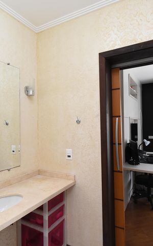 Casa de condomínio à venda com 346m², 4 quartos e 4 vagasBanheiro Demi-Suíte