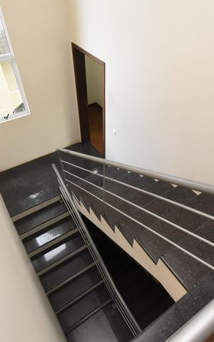 Casa de condomínio à venda com 346m², 4 quartos e 4 vagasCorredor