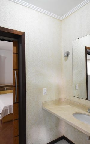 Casa de condomínio à venda com 346m², 4 quartos e 4 vagasBanheiro Demi-Suíte