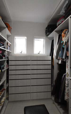 Casa de condomínio à venda com 346m², 4 quartos e 4 vagasCloset da Suíte 3