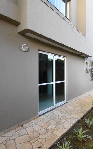 Casa de condomínio à venda com 346m², 4 quartos e 4 vagasÁrea externa