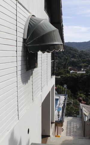 Casa de condomínio para alugar com 400m², 3 quartos e 2 vagasVista da Sacada