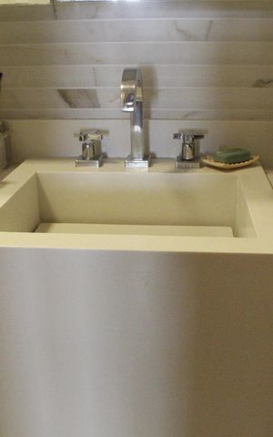 Casa de condomínio para alugar com 400m², 3 quartos e 2 vagasBanheiro da Suíte