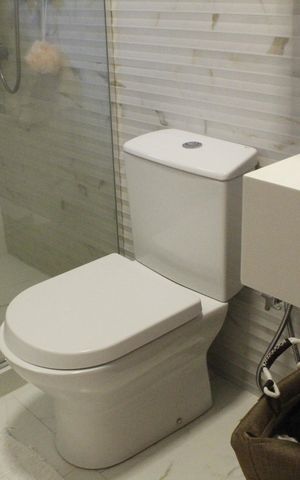 Casa de condomínio para alugar com 400m², 3 quartos e 2 vagasBanheiro da Suíte