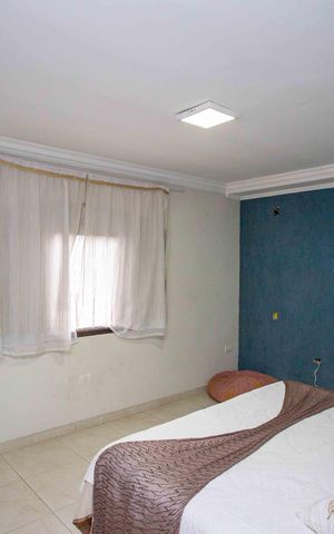 Casa à venda com 130m², 4 quartos e 2 vagasQuarto Suíte