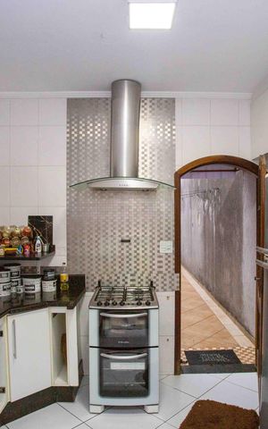 Casa à venda com 130m², 4 quartos e 2 vagasCozinha