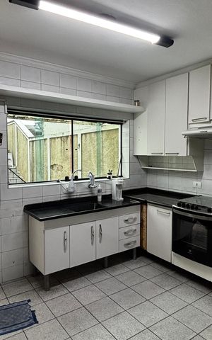 Casa para alugar com 158m², 2 quartos e 2 vagas Casa para alugar com 158m², 2 quartos e 2 vagasCozinha