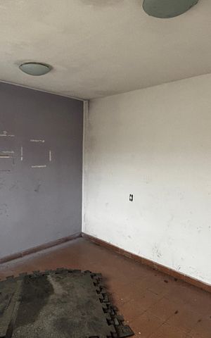 Casa para alugar com 158m², 2 quartos e 2 vagas Casa para alugar com 158m², 2 quartos e 2 vagasQuarto - Escritorio