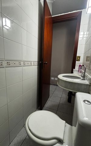 Casa para alugar com 158m², 2 quartos e 2 vagas Casa para alugar com 158m², 2 quartos e 2 vagasLavabo