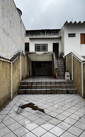 Casa para alugar com 158m², 2 quartos e 2 vagas Casa para alugar com 158m², 2 quartos e 2 vagasQuintal