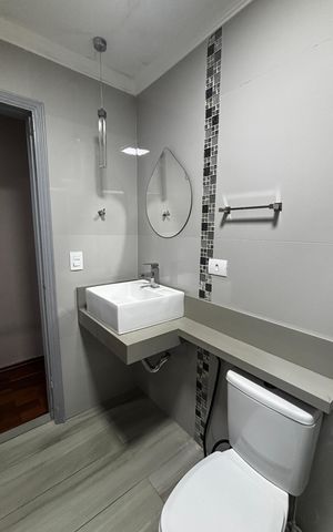 Casa para alugar com 158m², 2 quartos e 2 vagas Casa para alugar com 158m², 2 quartos e 2 vagasBanheiro