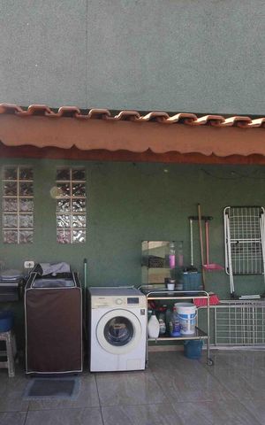 Casa à venda com 119m², 3 quartos e 4 vagas Casa à venda com 119m², 3 quartos e 4 vagasVaranda da Sute