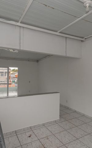 Casa à venda com 85m², 2 quartos e sem vaga Casa à venda com 85m², 2 quartos e sem vagaCozinha