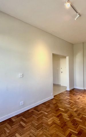 Apartamento à venda com 86m², 3 quartos e 1 vaga Apartamento à venda com 86m², 3 quartos e 1 vagaSala