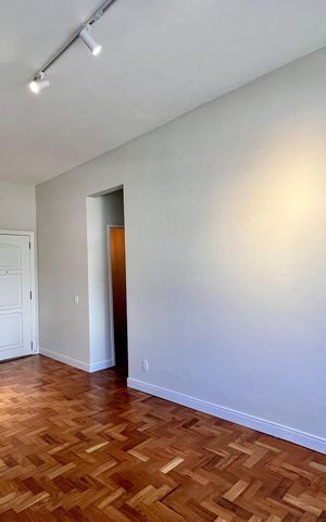 Apartamento à venda com 86m², 3 quartos e 1 vaga Apartamento à venda com 86m², 3 quartos e 1 vagaSala