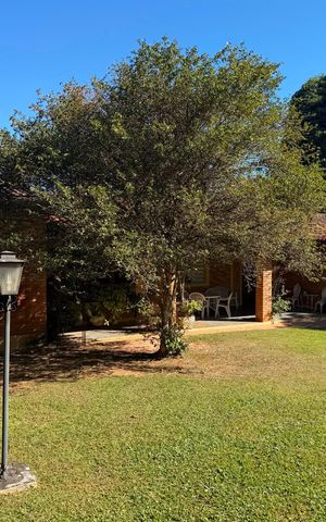 Casa à venda com 2500m², 4 quartos e 8 vagas Casa à venda com 2500m², 4 quartos e 8 vagasÁrea externa