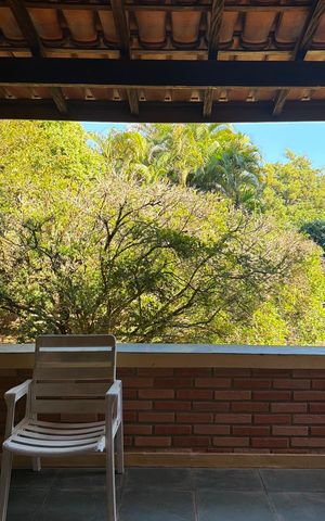 Casa à venda com 2500m², 4 quartos e 8 vagas Casa à venda com 2500m², 4 quartos e 8 vagasÁrea externa