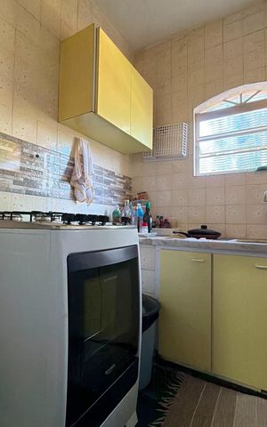 Casa à venda com 2500m², 4 quartos e 8 vagas Casa à venda com 2500m², 4 quartos e 8 vagasCozinha