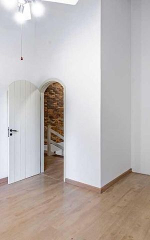 Casa para alugar com 277m², 4 quartos e 3 vagas Casa para alugar com 277m², 4 quartos e 3 vagasQuarto 2