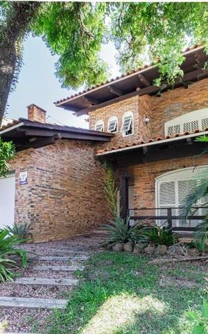 Casa para alugar com 277m², 4 quartos e 3 vagas Casa para alugar com 277m², 4 quartos e 3 vagasÁrea externa